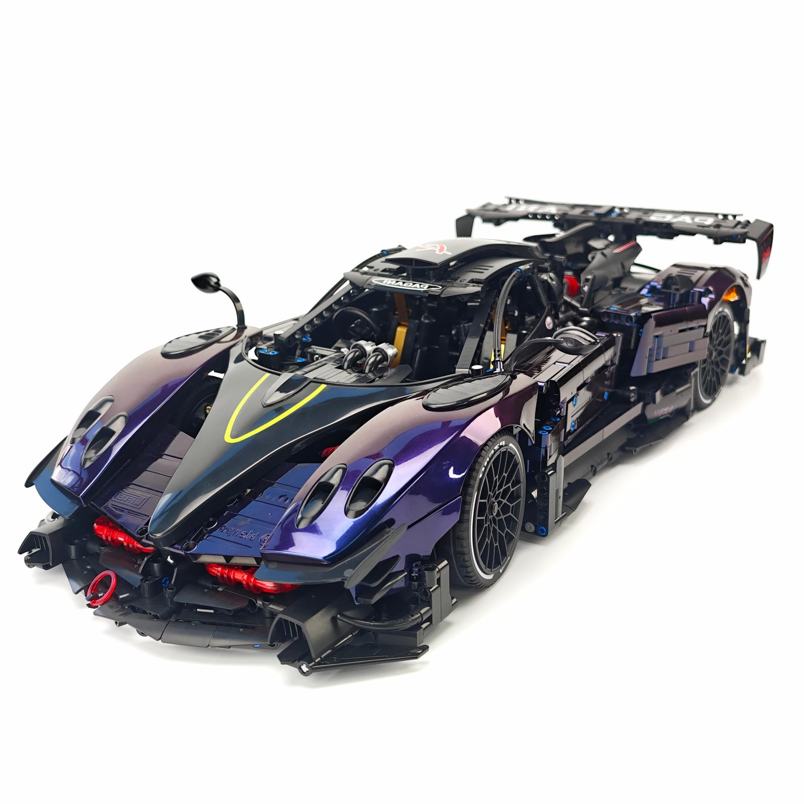 1 8 Pagani Zonda R Chameleon Metallic Paint Italian Hypercar 3300 Pcs product photo from Bavbrick
