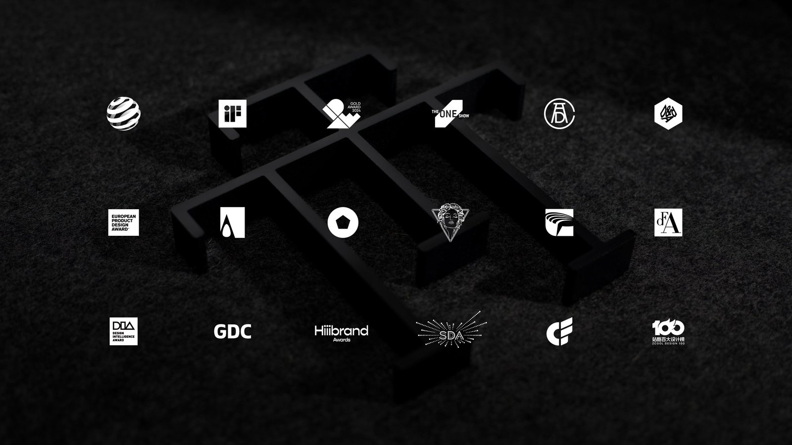 Trettitre official store banner